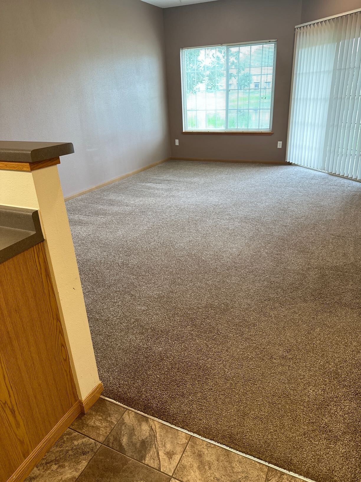 Building Photo - 210 10th St W