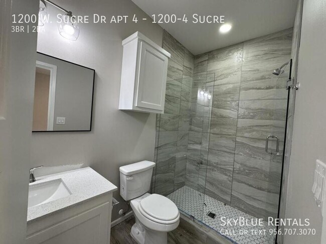 Building Photo - 1200 Sucre Dr