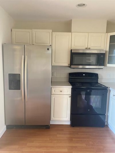 Building Photo - **Coastal Condo Living at Its Finest!**
