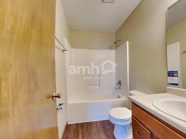 Building Photo - 517 Stone Path Ct