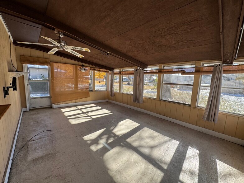 Building Photo - 2532 N Bootmaker Dr