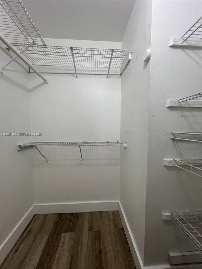 Building Photo - 5644 W 25th Ct