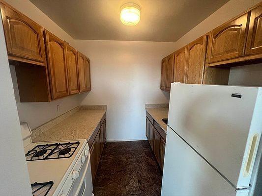 Primary Photo - 2 bedroom in BRONX NY 10468