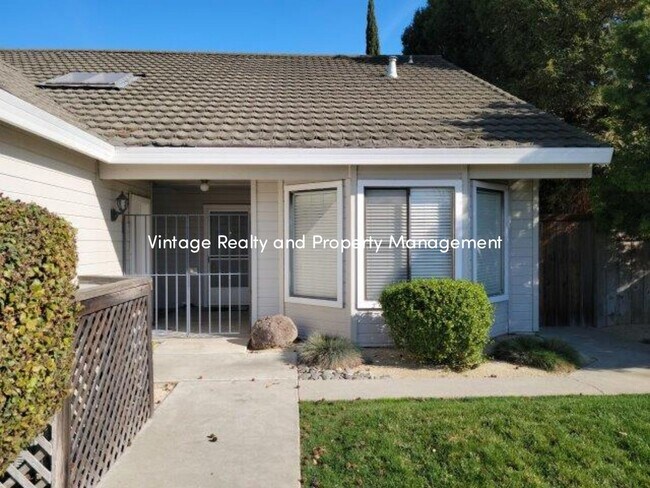 Building Photo - Available Now! Very Nice 3 Bedroom Home!!!