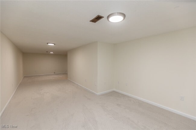 Building Photo - 17016 Greenwood Dr