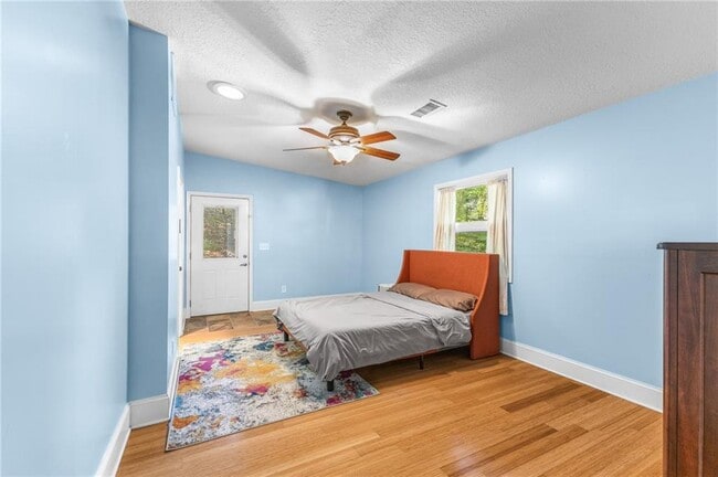 Building Photo - 6567 Tahiti Way