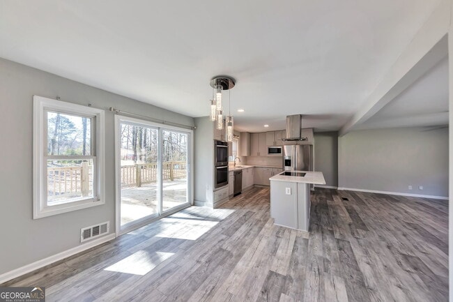 Building Photo - 2764 Veltre Pl SW