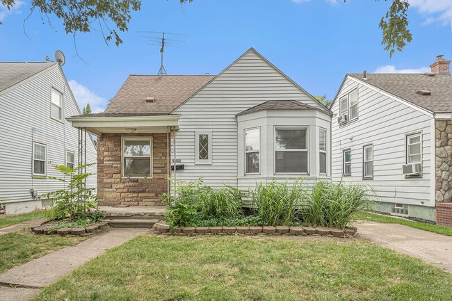 Primary Photo - 1320 Washington Ave