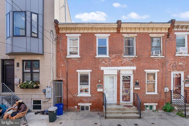 Building Photo - 1224 Peters St