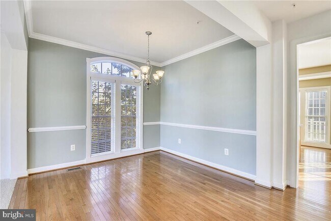 Building Photo - 12923 Benton Park Cir