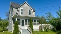 Building Photo - 527 James Ave SE