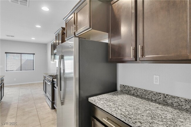 Building Photo - 9404 Sand Tiger Ave