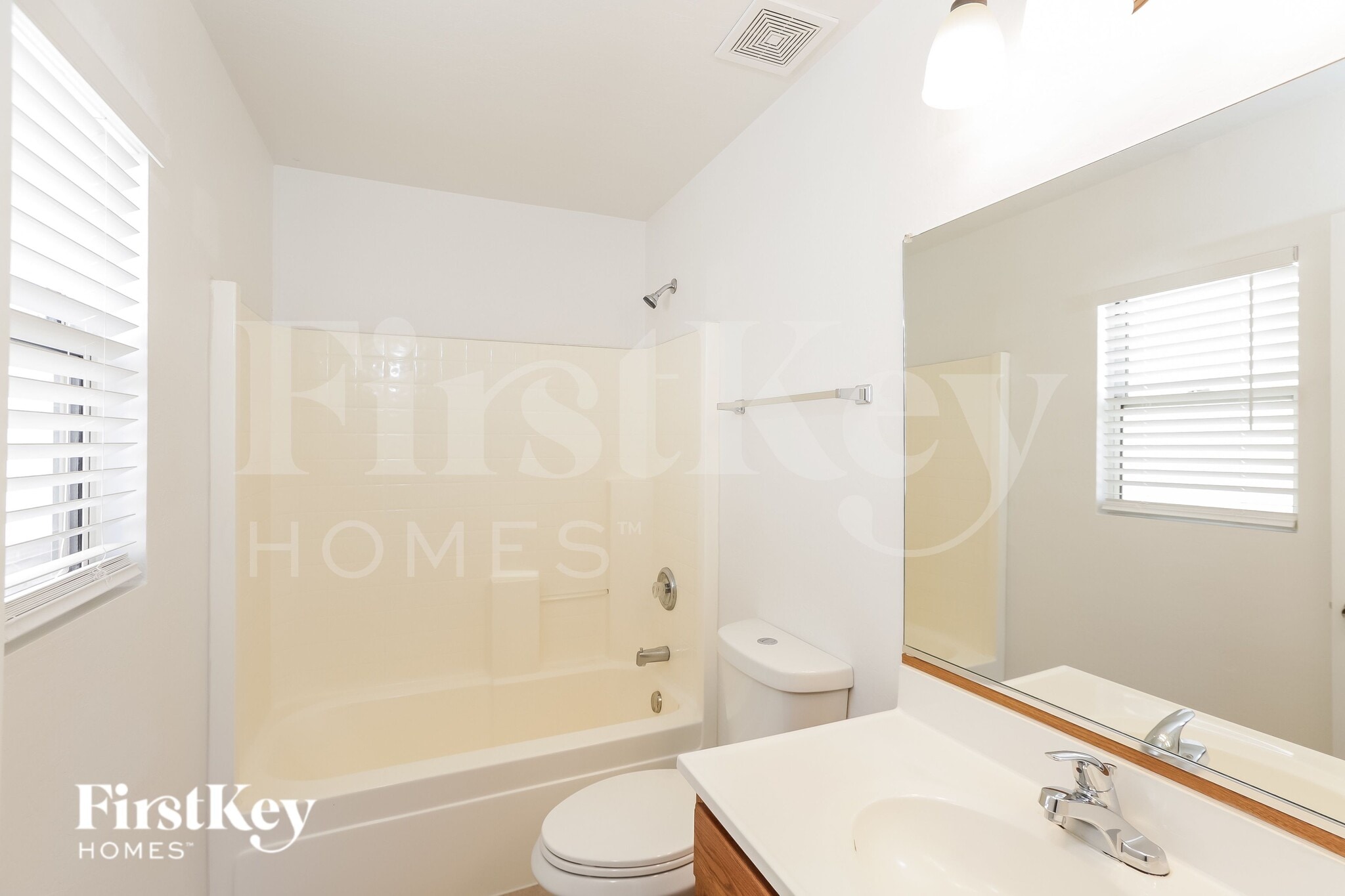 Building Photo - 13318 N 124th Ln