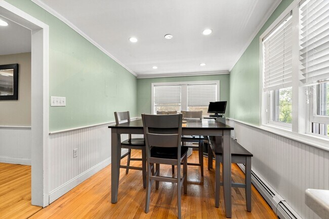 Building Photo - 22 Witham St