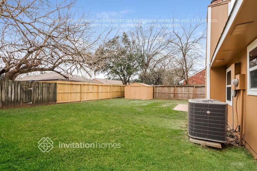 Building Photo - 22635 Leedstown Ln