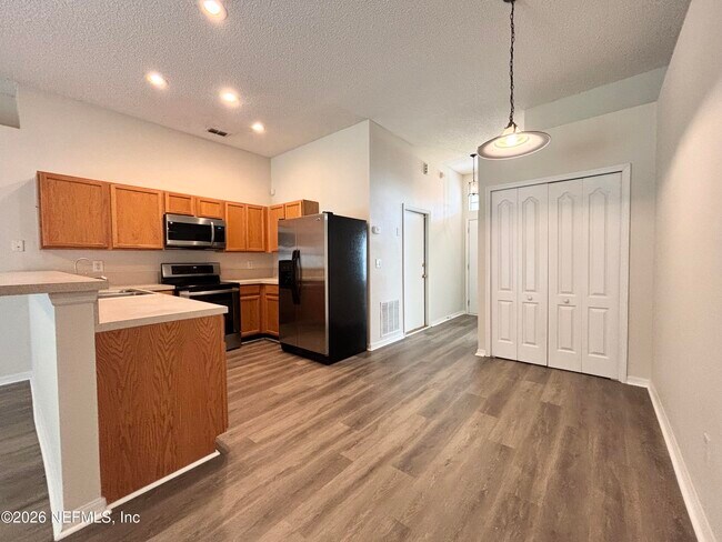 Building Photo - 312 Turtle Dove Dr