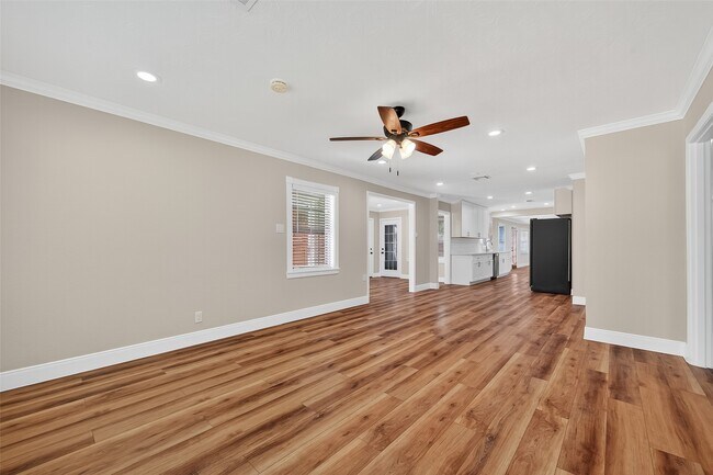 Building Photo - 4038 Cheena Dr