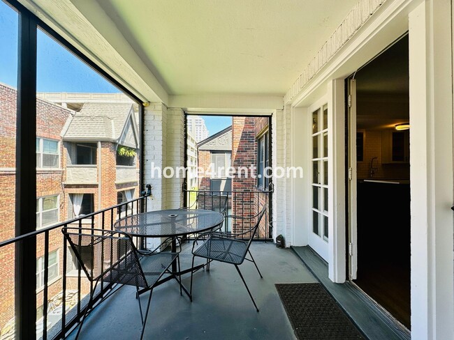 Building Photo - Luxury Condo Living Near the Country Club ...
