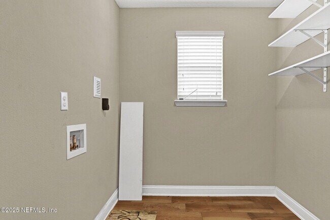 Building Photo - 3821 Coastal Cove Cir