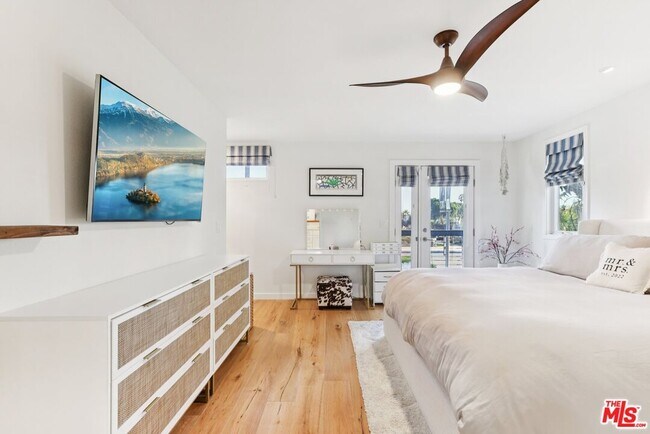 Building Photo - 665 Washington Blvd