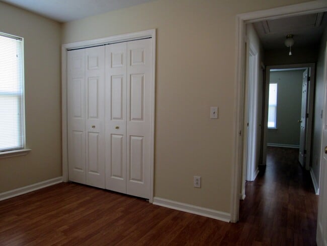 Building Photo - Wonderful 3 Bedroom 2 Bath Home Now Available!