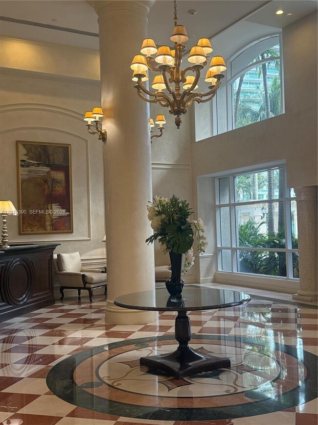 Building Photo - 20000 E Country Club Dr