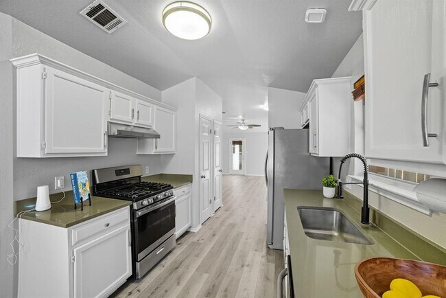 Building Photo - 1226 Brashear Ln