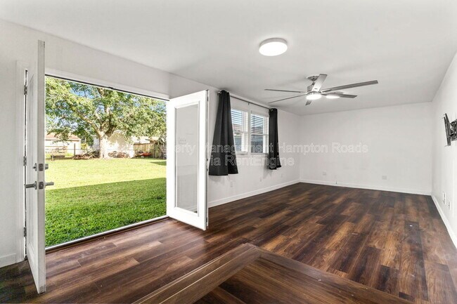 Building Photo - 4707 Dermott St