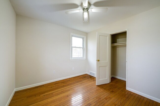 Building Photo - Charming 3BR Home with Fenced Backyard & Patio in Silver Spring