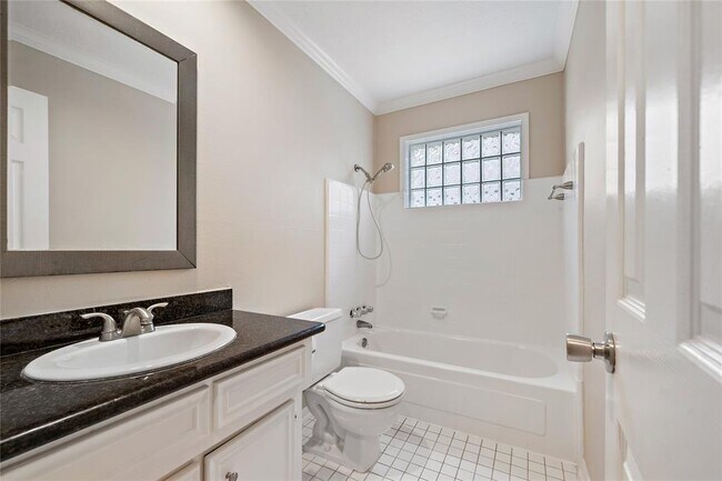 Building Photo - 12350 Attlee Dr