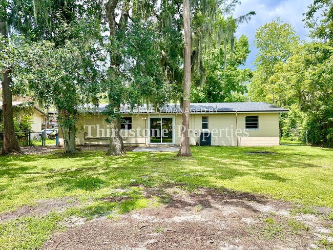 Building Photo - 4516 Key Woodley Dr S
