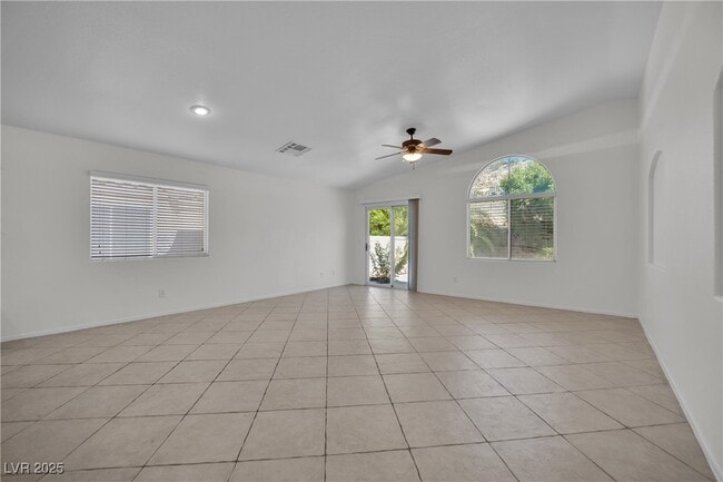 Building Photo - 1542 Misty Sky Dr