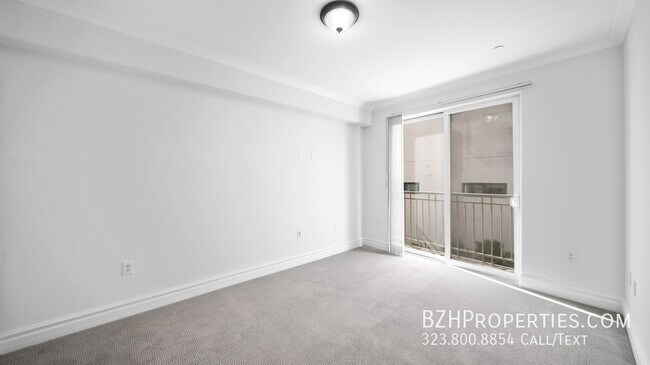 Building Photo - 1050 S Holt Ave