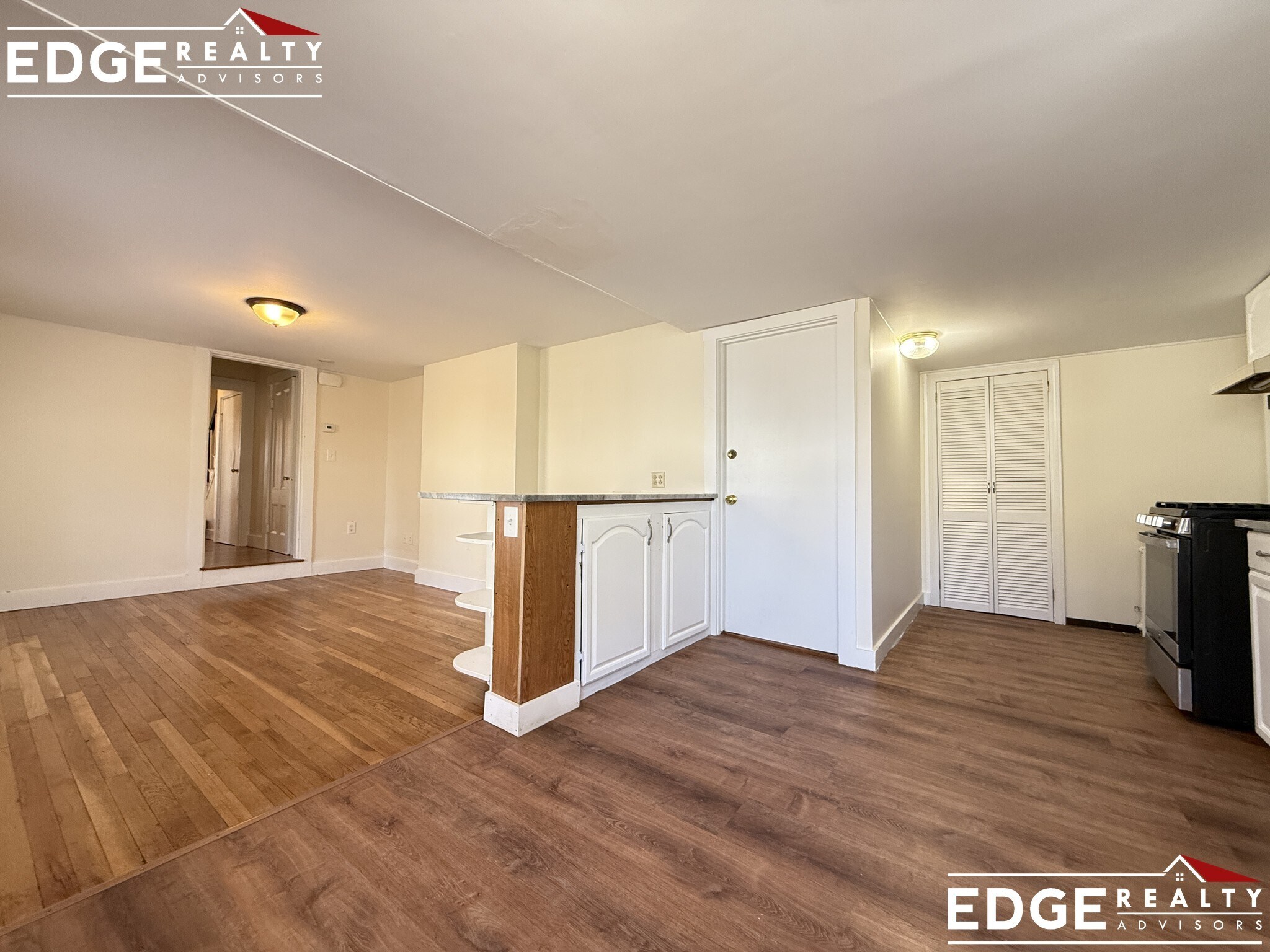 Building Photo - 28 A Cherry St