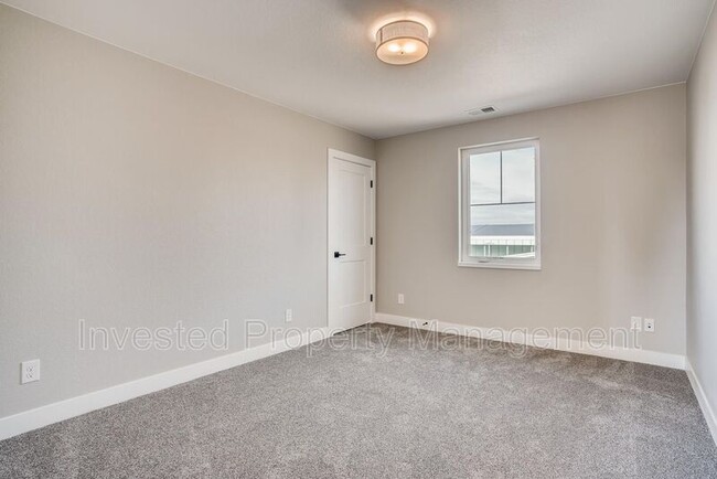 Building Photo - 3765 Steele St