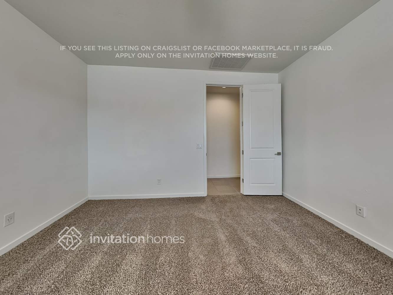 Building Photo - 17705 W Pinnacle Vista Dr