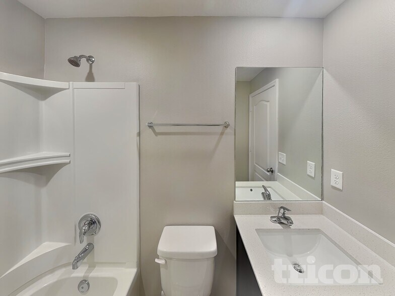 Building Photo - 2871 Chalmer St