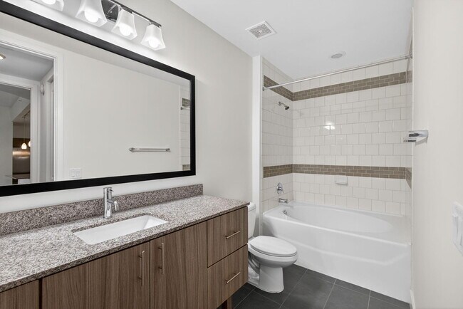 Building Photo - 225 S Latitude Cir