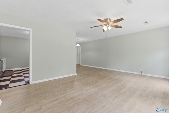 Building Photo - 504 Delaney Rd NW