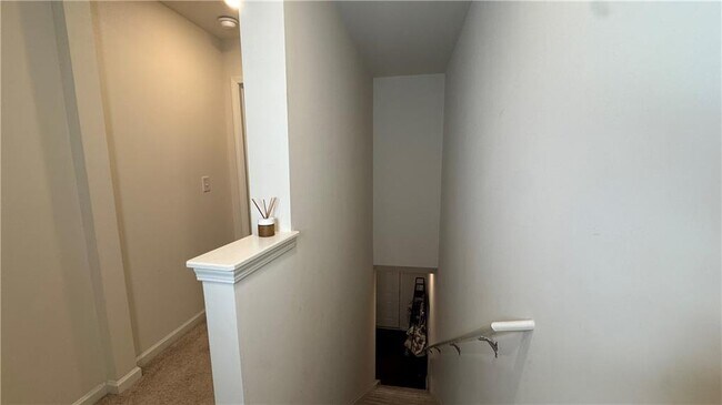 Building Photo - 5717 Union Pointe Dr