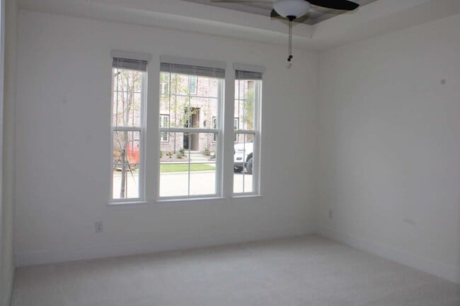 Building Photo - 7029 Confetti Ln