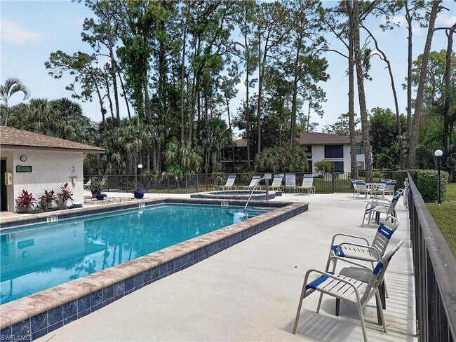 Building Photo - 1701 Courtyard Way
