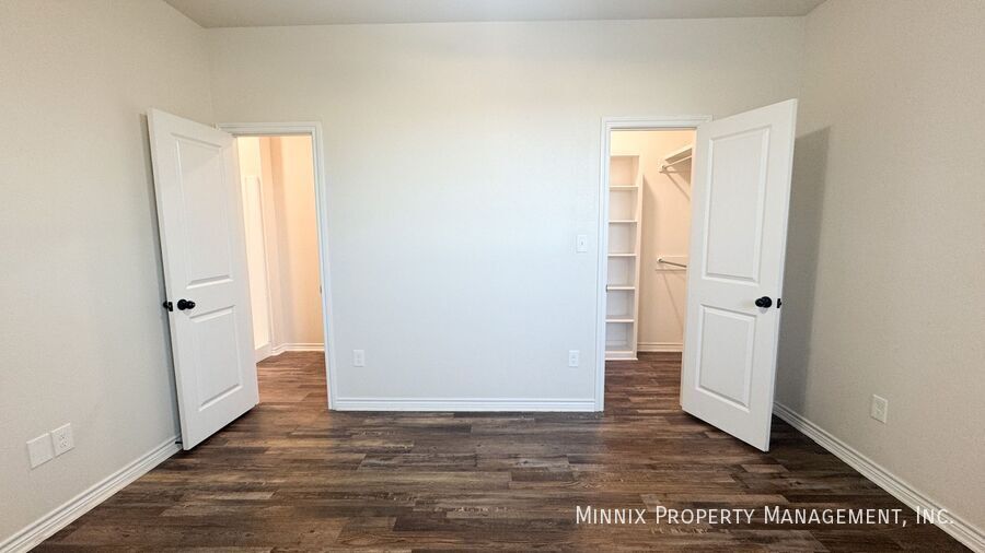 Building Photo - 5526 122nd St