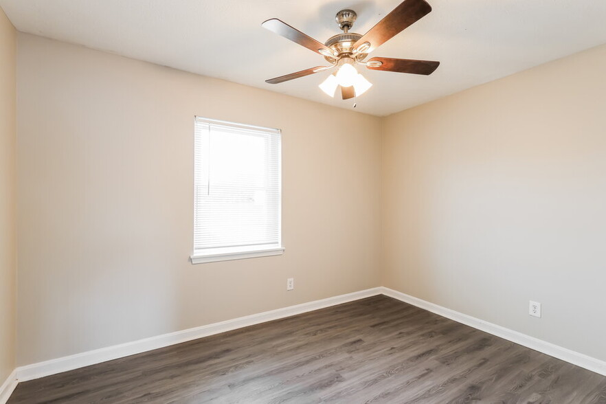 Building Photo - 6019 Highgrade Dr