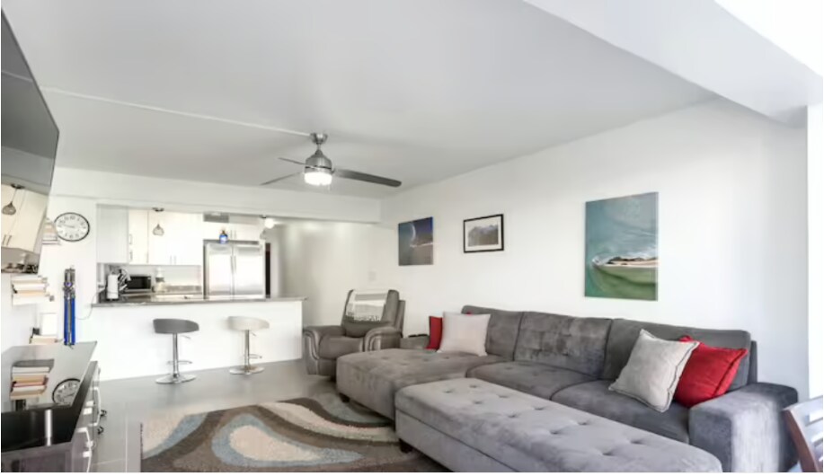 Sofa doubles as a Queen Bed - 2575 Kuhio Ave