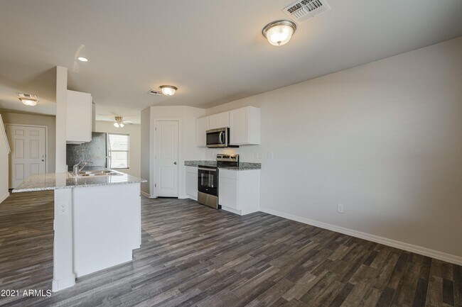 Building Photo - 110 Impala Pl