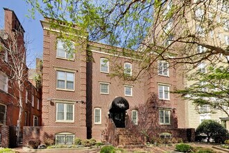 Building Photo - Bright 16th St Condo + Parking