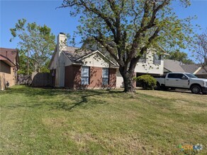 Building Photo - 701 Brazos Dr