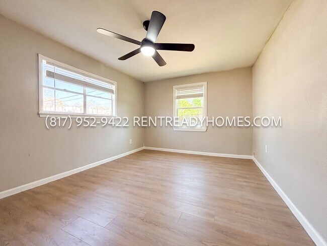 Building Photo - 2408 Southside Dr