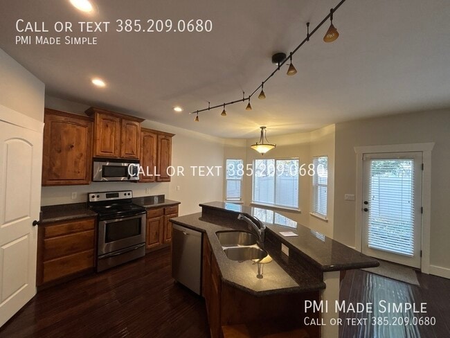 Primary Photo - 1855 Evry Ct